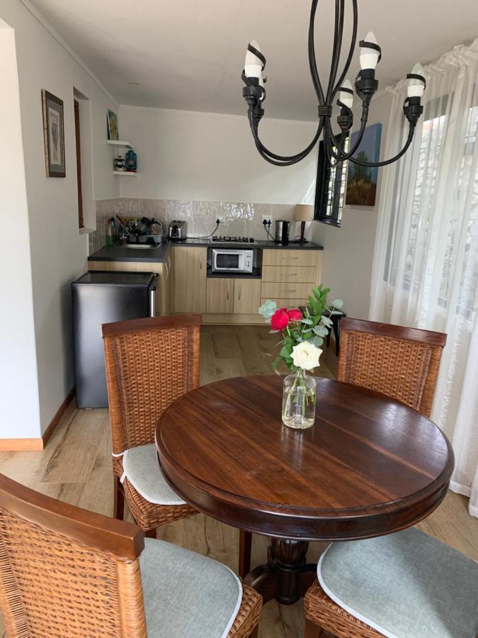Garden Cottage In Ambiente Guest House Knysna Ngoại thất bức ảnh