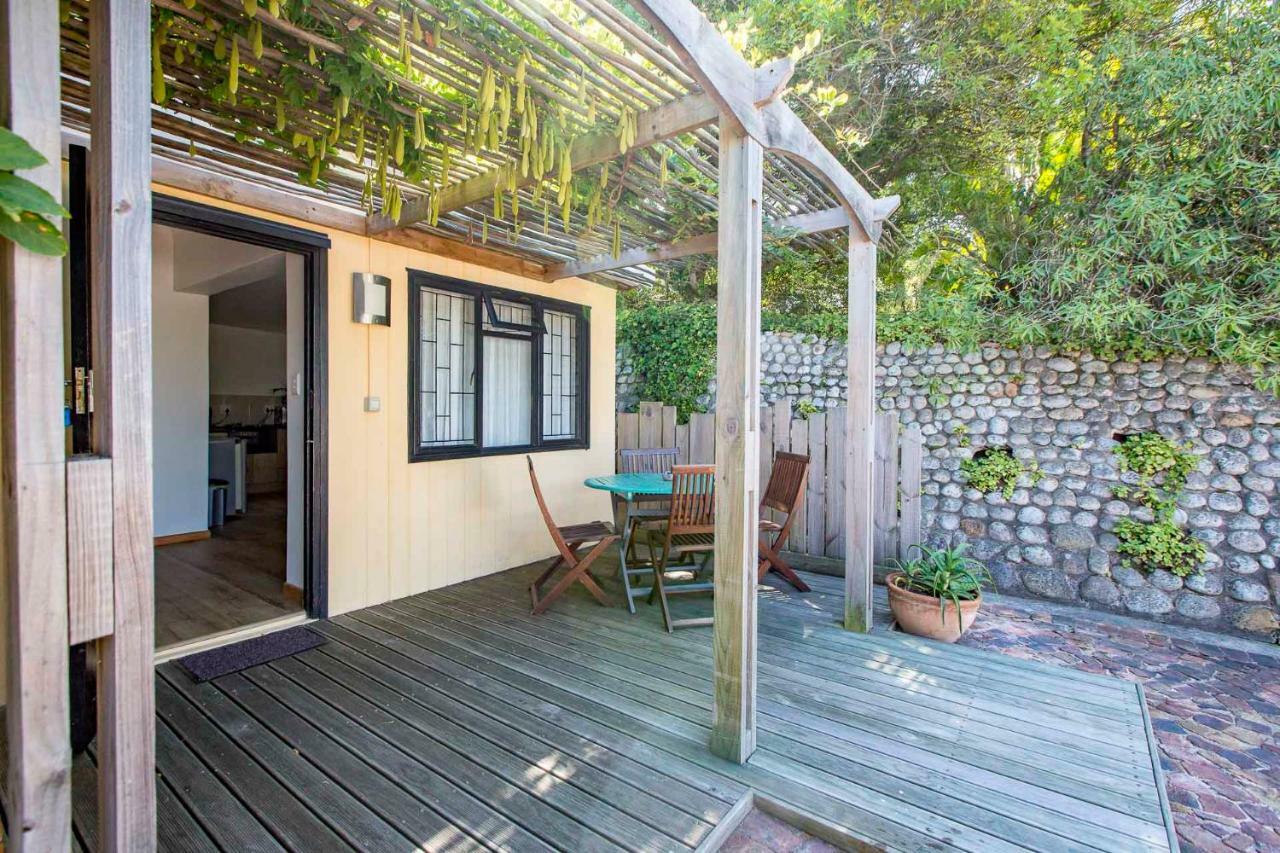 Garden Cottage In Ambiente Guest House Knysna Ngoại thất bức ảnh